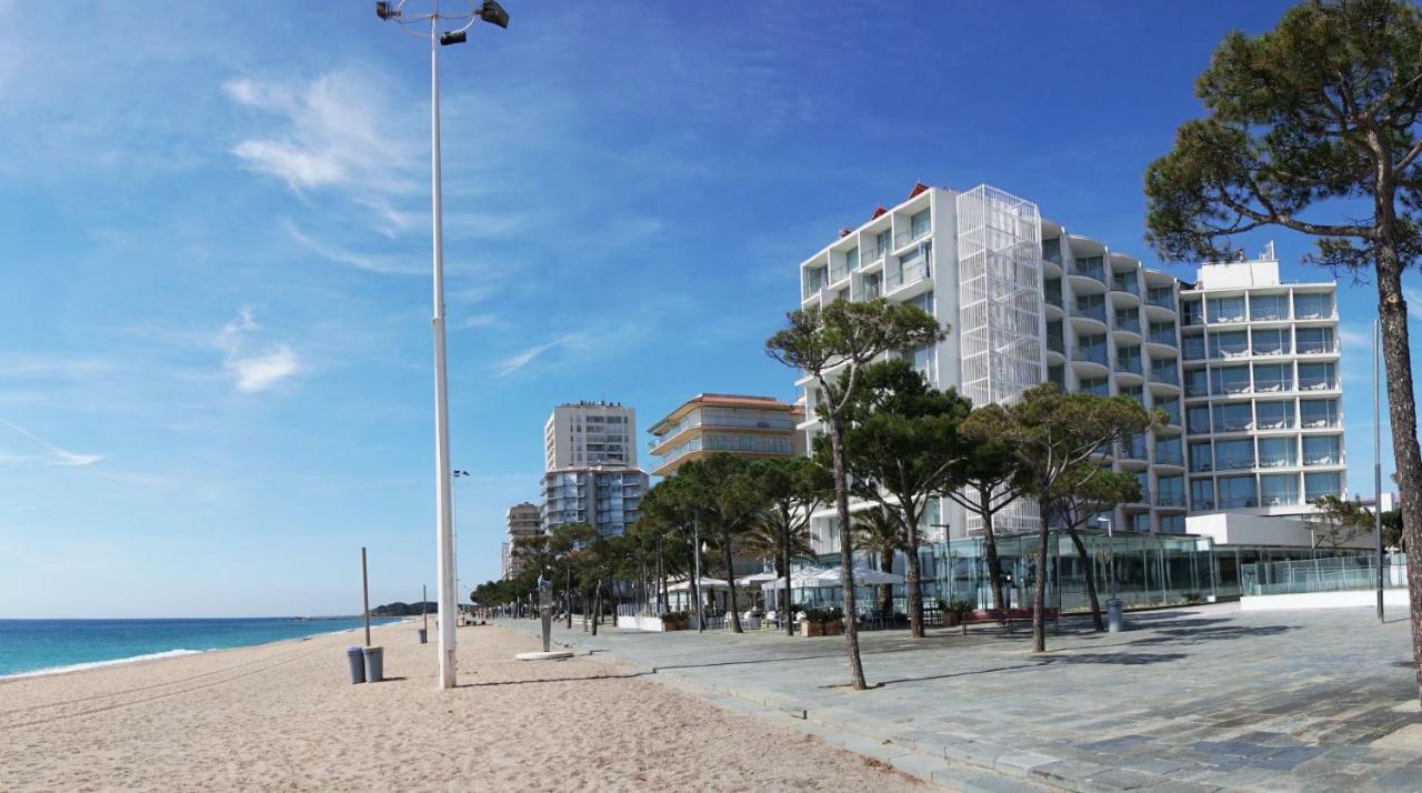 Hotel Aromar Platja d'Aro Exterior photo